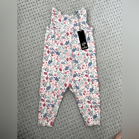 NWT baby toddler girls one piece jumpsuit, floral print, Lola & Taylor brand - Picture 1 of 3